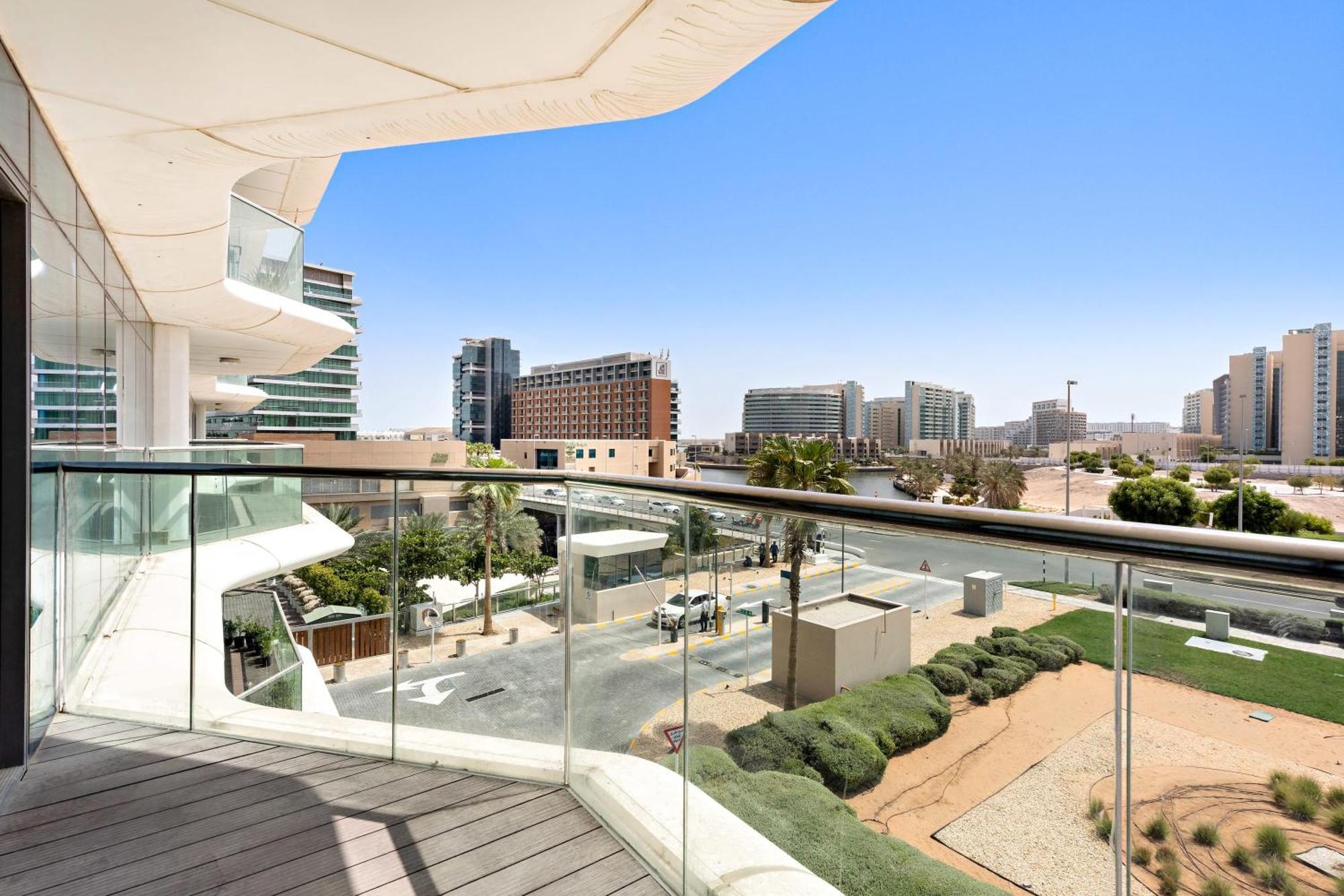 Silkhaus Exclusive At Al Rahah Creek * Abu Dhabi